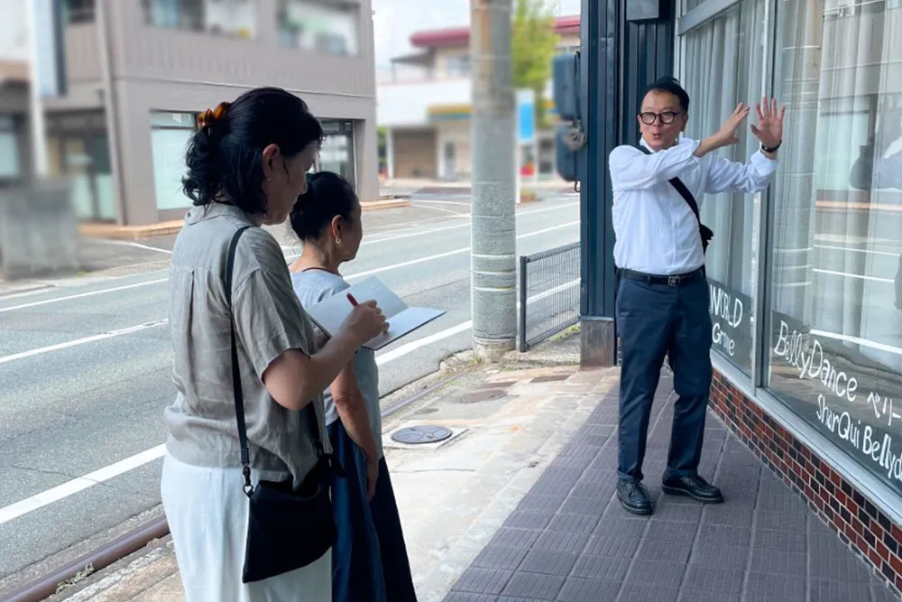 出張！売上UP大作戦 — 現場で行う売上アップ相談の様子